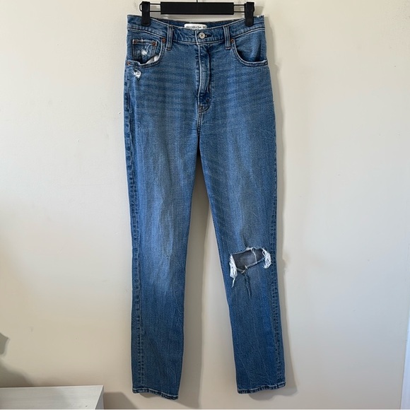 Abercrombie & Fitch The 90s Slim Straight Ultra High Rise Distressed Jean Sz 28 - Picture 1 of 10